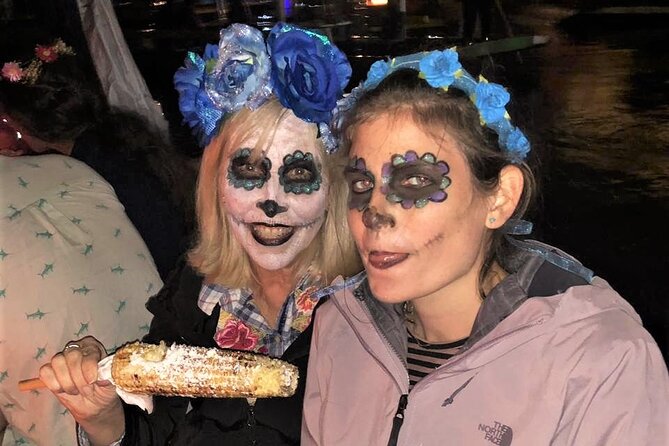 Day of the Dead Tour in Mexico City - Xochimilco by trajinera, mariachi, and canal vendors