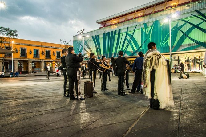 Dinner at a panoramic restaurant and show at Plaza de los Mariachis - Bellini Revolving Restaurant and the value of the view