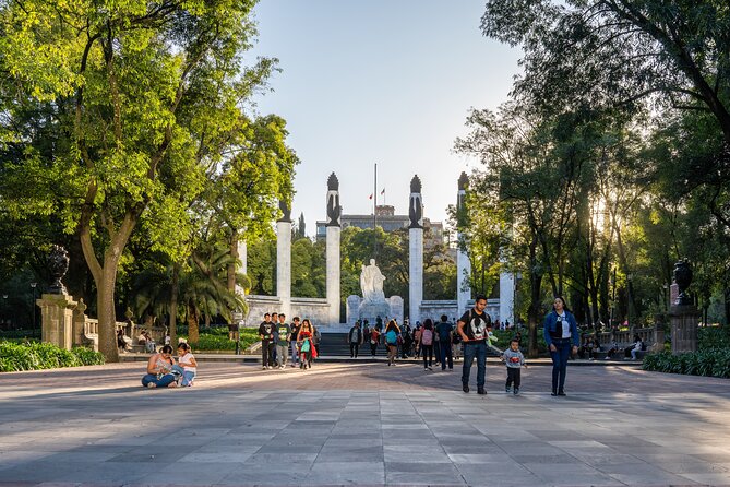 Discover Reforma & Chapultepec Park: Cable Car & Ferris Wheel - Entering Chapultepec Park