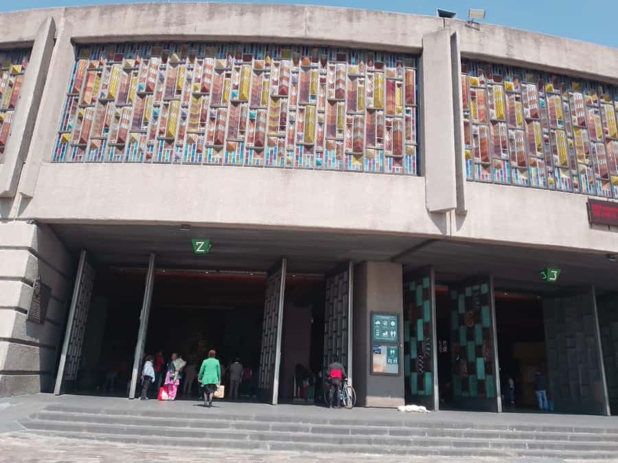 Discover the iconic Basilica of Guadalupe in Mexico City. - Timing, Clothing, and Practical Comfort