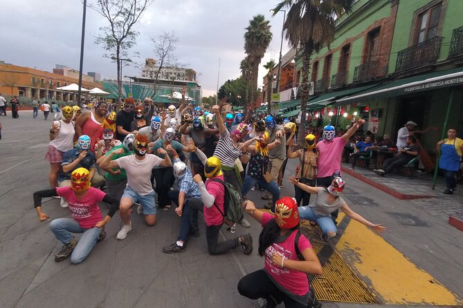 Drinks, Music and Lucha libre on a Saturday Night in Mexico City - Pulque at La Hermosa Hortensia