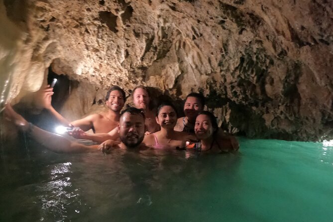 Early & Express Tolantongo Hot Springs - The first hour at Grutas Tolantongo