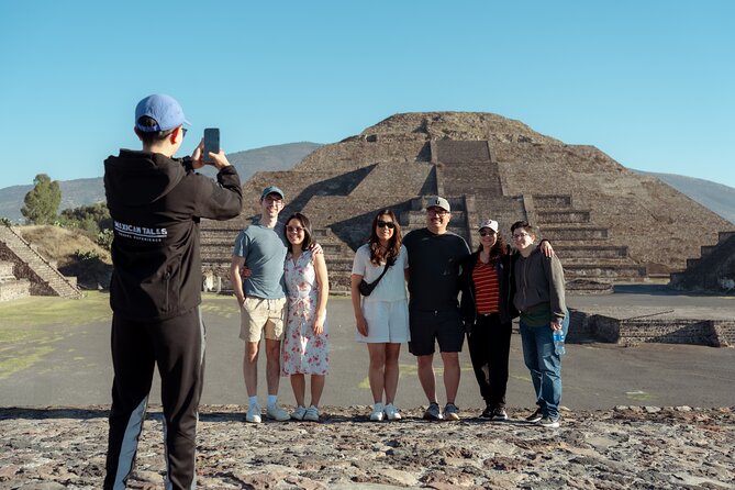 Early & Express Tour Teotihuacan Pyramids - The Sun and Moon temples, murals, and open views