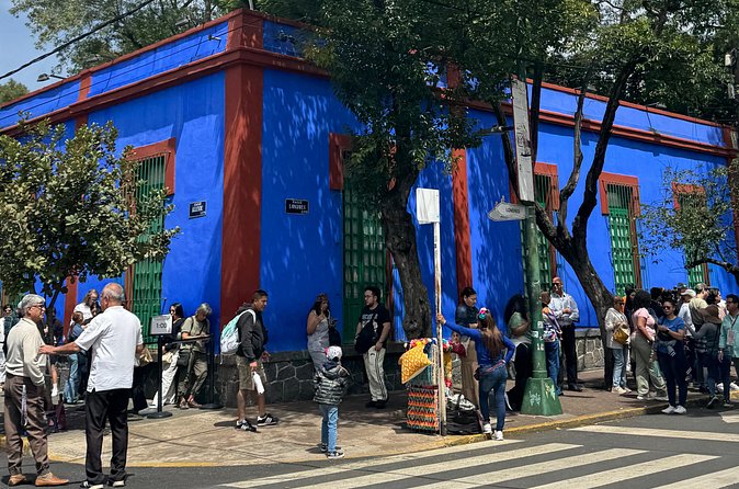 Entrance tickets to Frida Kahlo Museum - How to prepare for the two-hour schedule