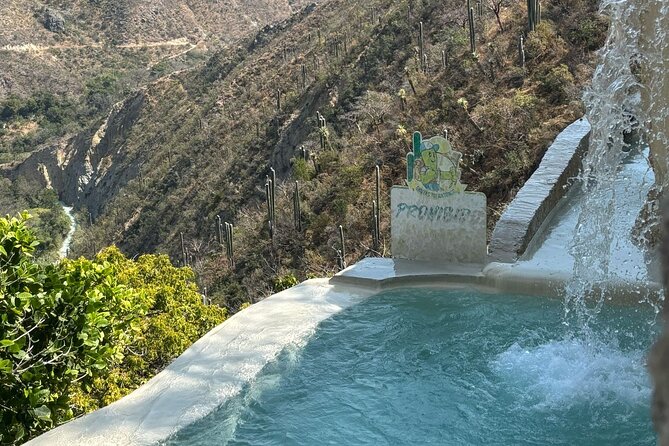 Exclusive Full-Day Tolantongo & La Gloria Hot Springs Adventure - Breakfast in Hidalgo sets up the day
