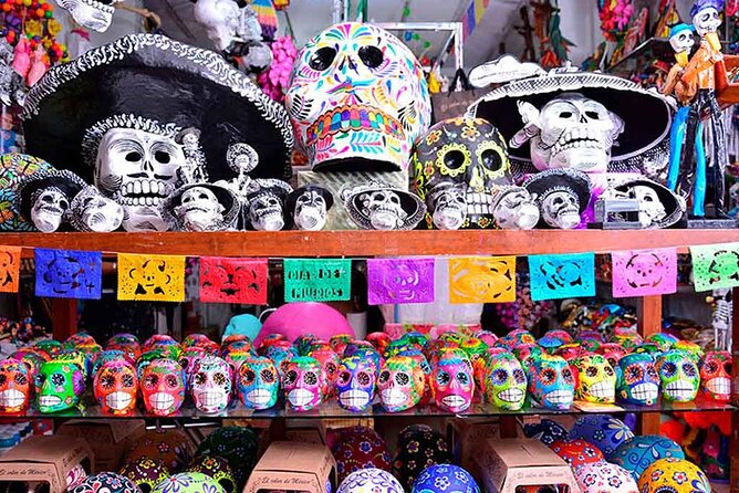 EXCLUSIVE MARKETS TOUR IN MEXICO CITY – Small Groups - What the guides add to the experience