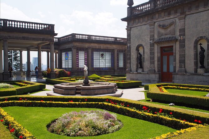 EXCLUSIVE TOUR Chapultepec Castle - Small Groups - What the guides add to the visit