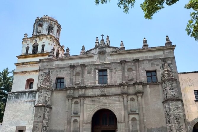 EXCLUSIVE TOUR Frida Kahlo, Coyoacan and Xochimilco - small groups - What the transport and group size mean