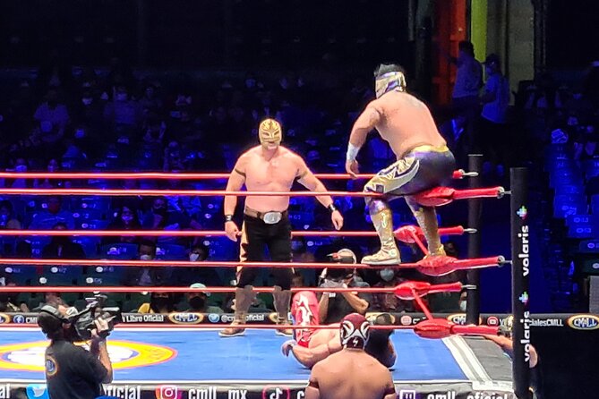 EXCLUSIVE TOUR Lucha Libre! - Small Groups - What the four-hour outing looks like