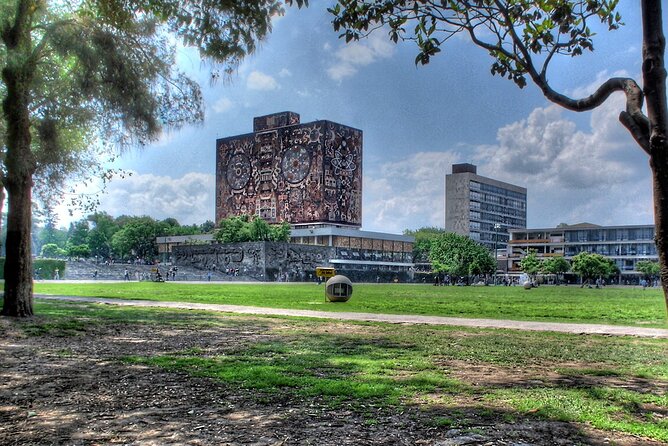 EXCLUSIVE TOUR: Murals+Ciudad Universitaria Stadium-small groups - Who will enjoy this UNAM visit?