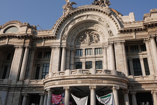 EXCLUSIVE TOUR to Palacio de Bellas Artes - small groups - Why Bellas Artes deserves focused attention