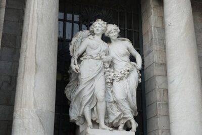EXCLUSIVE TOUR to Palacio de Bellas Artes - small groups - Starting outside with Art Nouveau details