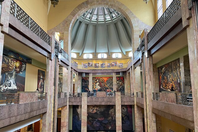 EXCLUSIVE TOUR to Palacio de Bellas Artes - small groups - What the two-hour format really gives you
