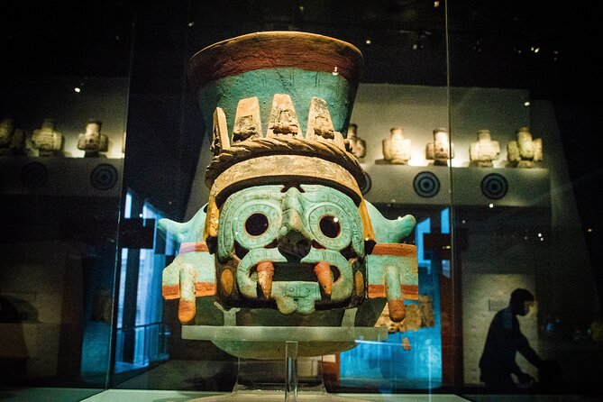 Exclusive tour to Templo Mayor in CDMX - Walking through the archaeological zone