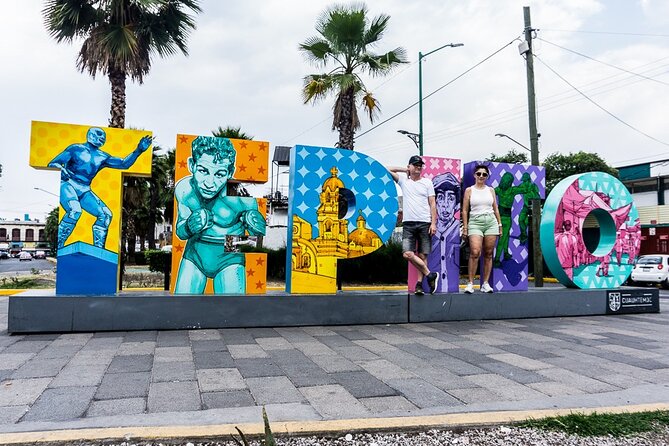 Explore the Barrio Bravo of Tepito with local guides - Starting among Tepito’s market lanes