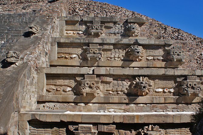 Express Tour to Teotihuacan Pyramids. Be the first to arrive! - Quetzalcoatl, carvings, and the quieter corners