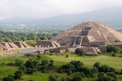 Express Tour to Teotihuacan Pyramids. Be the first to arrive! - The Pyramid of the Sun and changing access rules