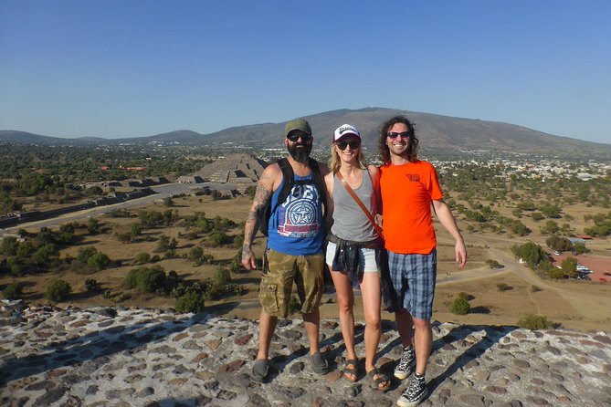 Express Tour to Teotihuacan Pyramids. Be the first to arrive! - Agave drinks, obsidian, and the craft stop