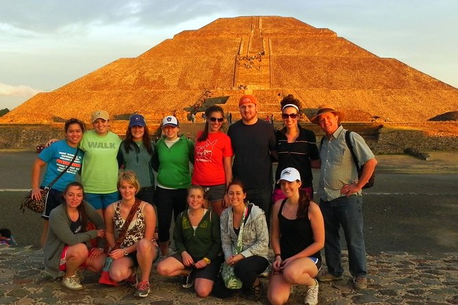 Express Tour to Teotihuacan Pyramids. Be the first to arrive! - Transport, group size, and communication