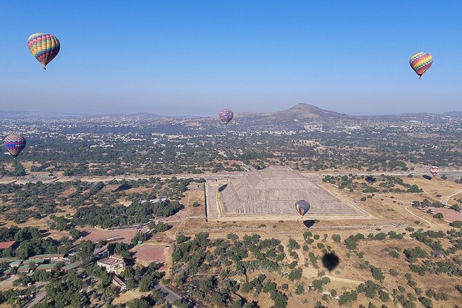 Flight in Globe, visit archaeological area, breakfast and transport - Key points to know before booking