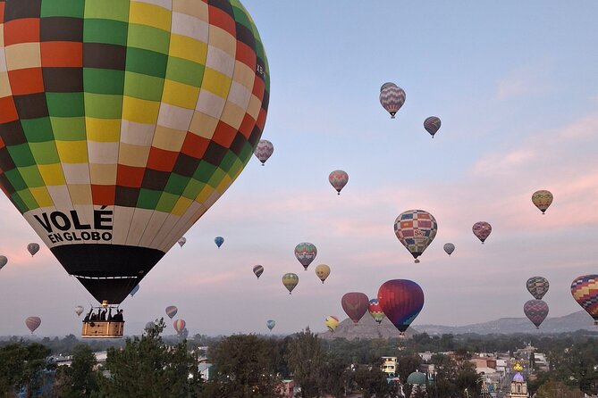 Flight in Globe, visit archaeological area, breakfast and transport - Is $208.97 a fair price?