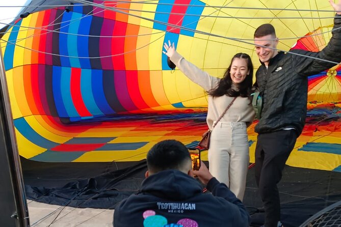 Fly by Teotihuacan Balloon / Private Transportation + Cave Breakfast - Three hours at the pyramids, with freedom to choose your pace