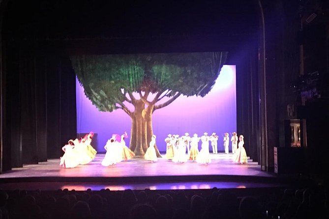 Folkloric Ballet in Mexico City - A stage tour through Mexico’s regions