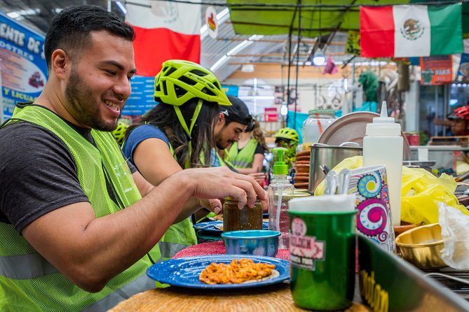 Foodie Lovers And Trendy CDMX E-bike Tour - Riding through Chapultepec Forest