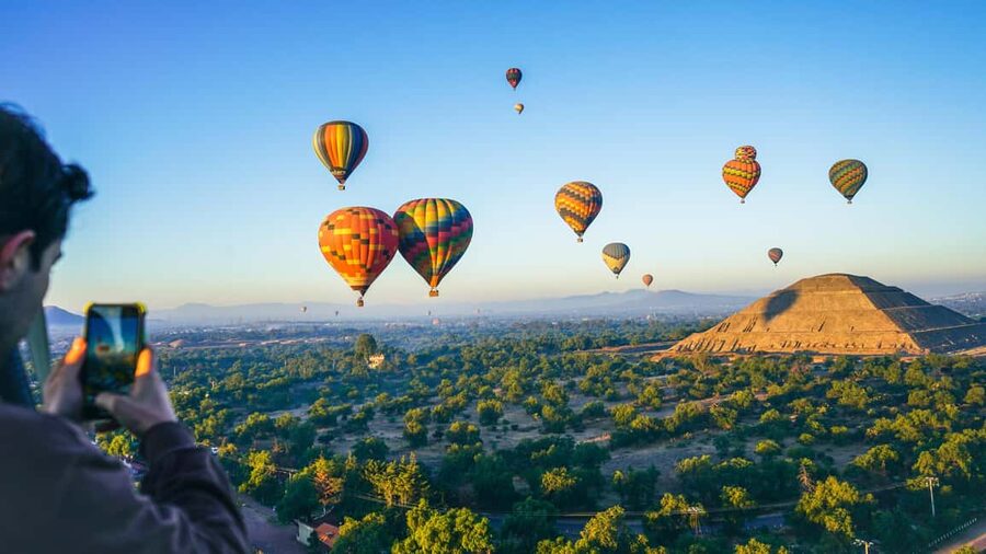 From CDMX: Teotihuacan Hot Air Balloon Ride & Optional Tours - Breakfast and the first toast after landing
