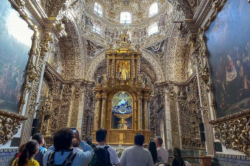 From Mexico City: Day trip to Puebla, Cholula, and Tonantzintla - Parián Market and the appeal of local crafts