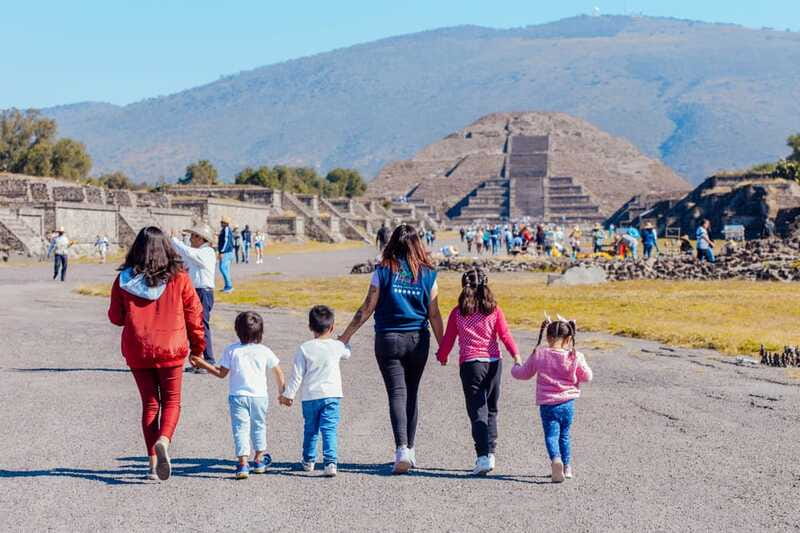 From Mexico City: Teotihuacan Tour & Reino Animal For Kids - What $93 per person really buys