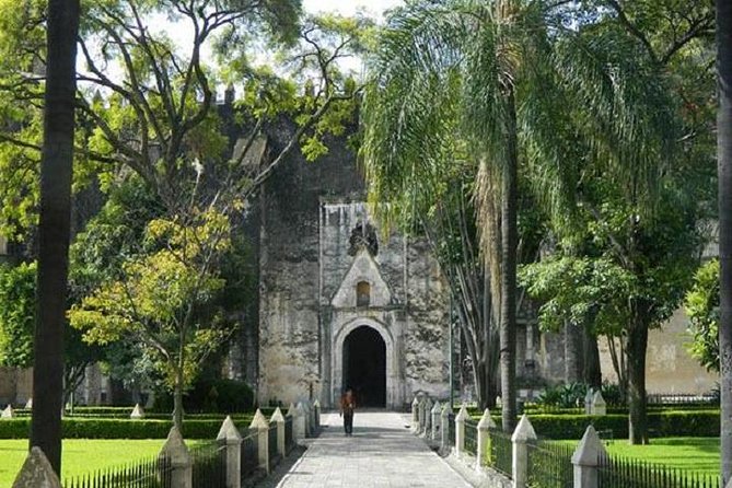 Full Day: Taxco and Cuernavaca - Guides, languages, and the small group format