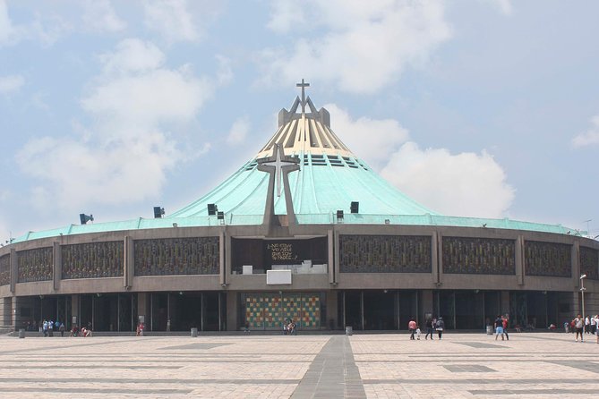 Full-Day Teotihuacan & Basilica Guadalupe Tour - Tlatelolco in 20 minutes
