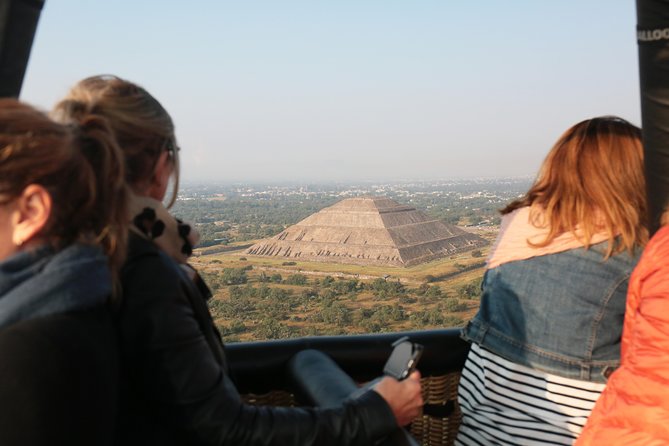 Full-Day Teotihuacan Hot Air Balloon Tour from Mexico City Including Transport - Who will enjoy this morning in the sky