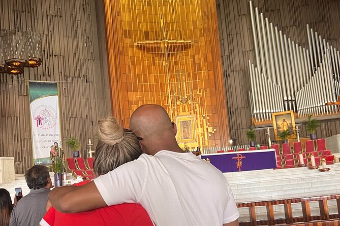 Full Visit of the Virgin of Guadalupe's village in private tour - Inside the new Basilica de Santa Maria de Guadalupe