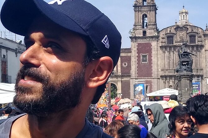 Gay Side of History through Plazas & Temples - Thirty minutes in the Zócalo