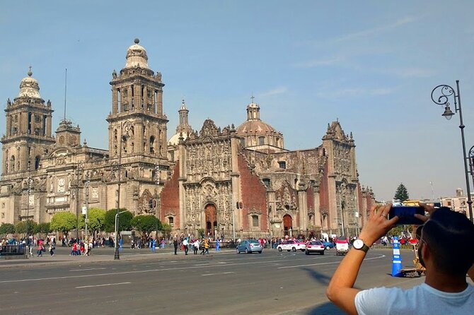 Gay Side of History through Plazas & Temples - Plaza de Santo Domingo and the Old Customs Building