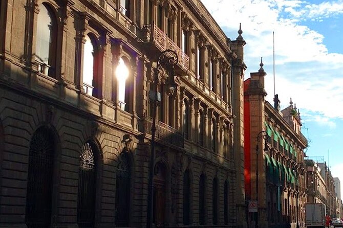 Gay Side of History through Plazas & Temples - Guide style and group size