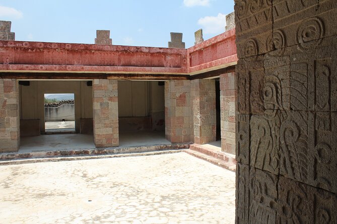 Group Tour from Teotihuacán, Basílica de Guadalupe and Tlatelolco - Three chapters of Mexico City in one day