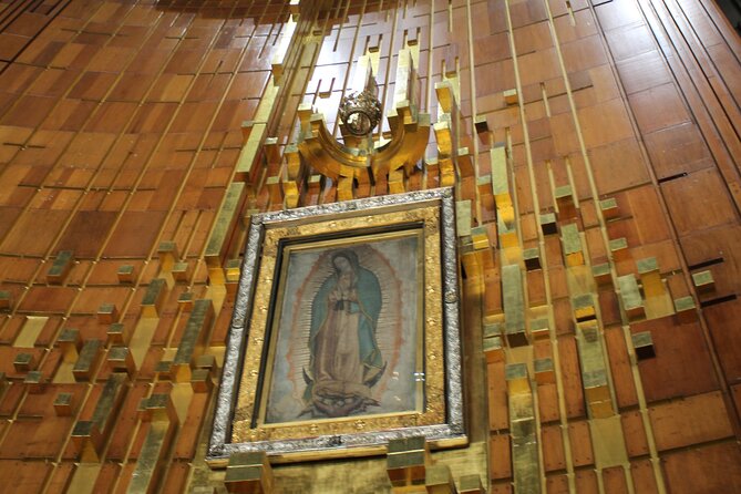 Group Tour from Teotihuacán, Basílica de Guadalupe and Tlatelolco - Why the bilingual guide matters