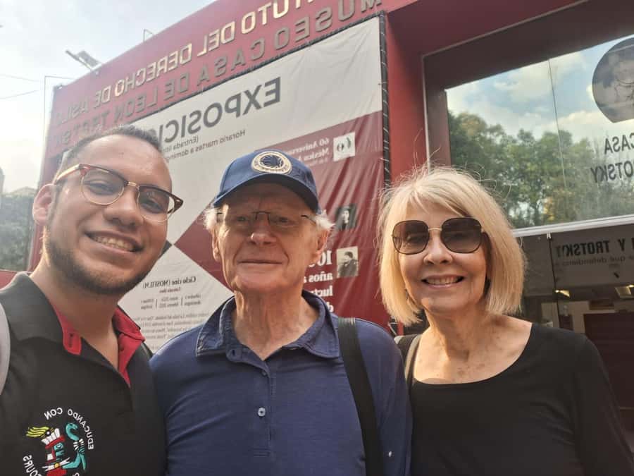 Guided Tour Coyoacan neighborhood and Leon Trotsky Museum - A walking introduction to Coyoacán