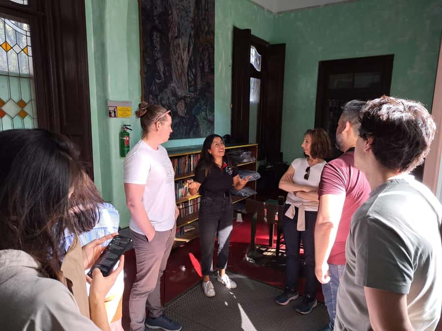 Guided Tour Coyoacan neighborhood and Leon Trotsky Museum - Coyoacán Market and the chapulines tasting