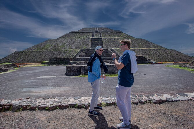 Guided tour in Teotihuacan + breakfast in Cueva + Transportation CDMX - How the transport shapes the morning