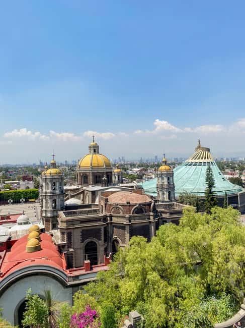 Guided tour of Mexico City: Teotihuacan, Guadalupe, and the Mexica city of Tlatelolco - Guide quality and language choices