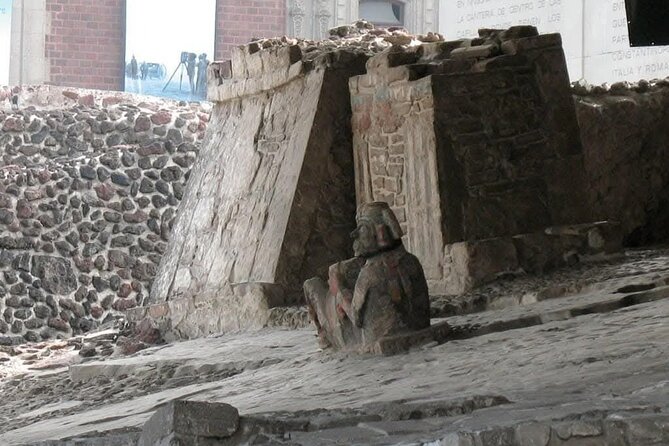 GUIDED TOUR PLUS in RUINS "TEMPLE MAJOR" with OFFICIAL GUIDES - Timing, meeting point, and group size