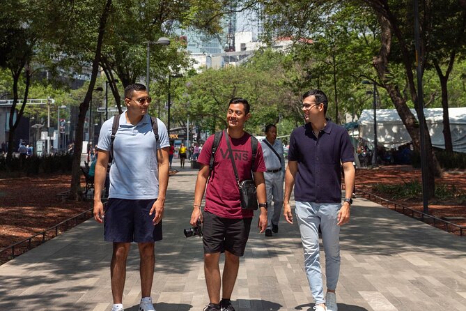 Guided Tour Zócalo to Palaces, Churches and Pyramids - A two-hour introduction to Mexico City’s historic core