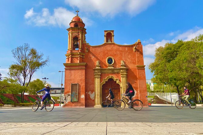 Half-Day Small-Group Historical Center Mexico City Tour - Plaza Tlaxcoaque and Regina Coeli: the city’s layers begin to show
