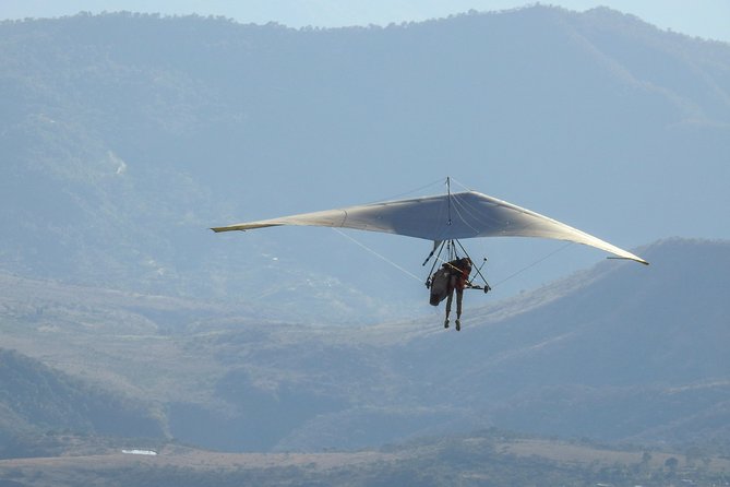 Hang gliding in Valle de Bravo - Starting at Sky Cafe in Temascaltepec