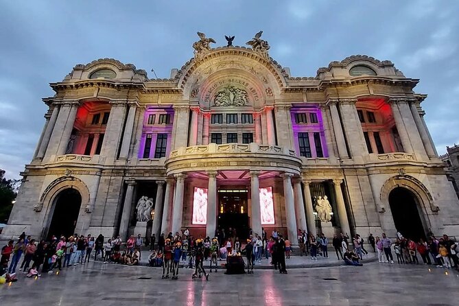 Historic Center of Mexico City Private Tour - What Hector Lara adds to the day