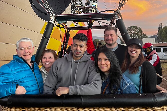 Hot air balloon adventure over Teotihuacan - Before sunrise, the day begins at the balloonport